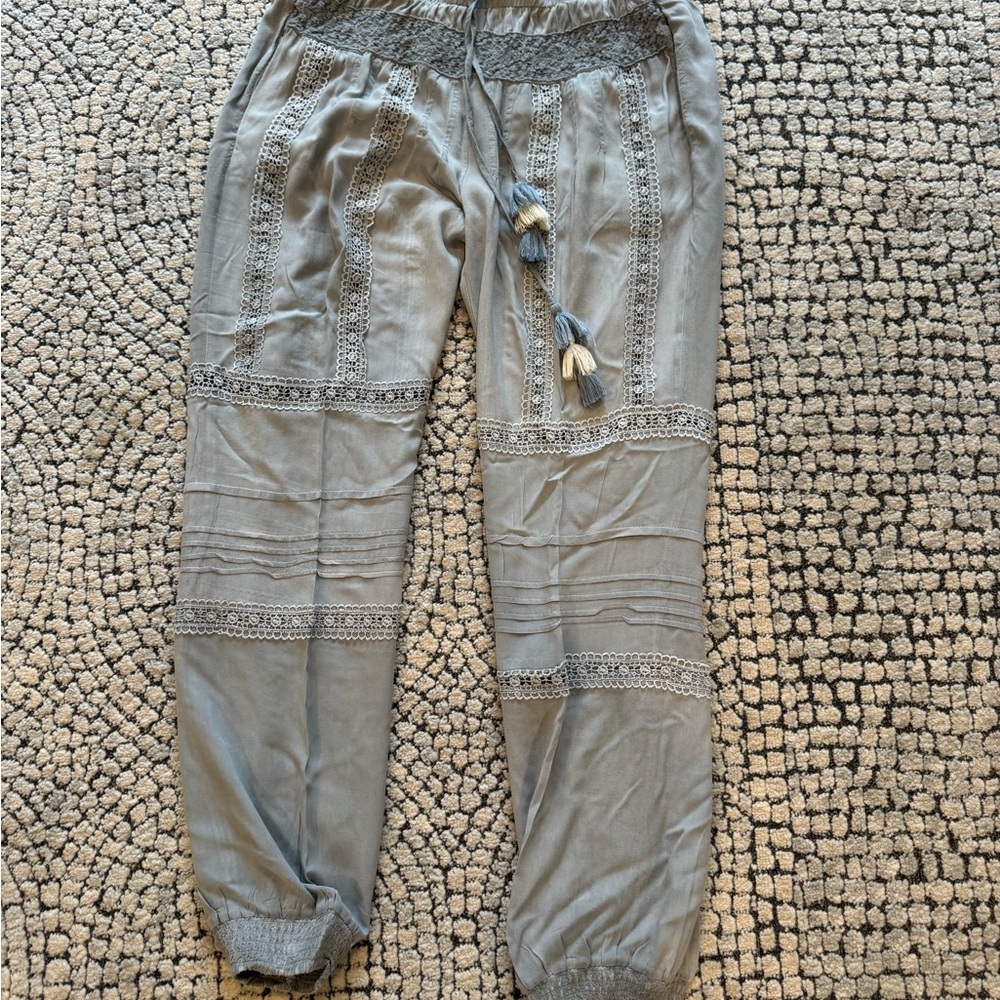 Gypsy .size medium . Very good condition